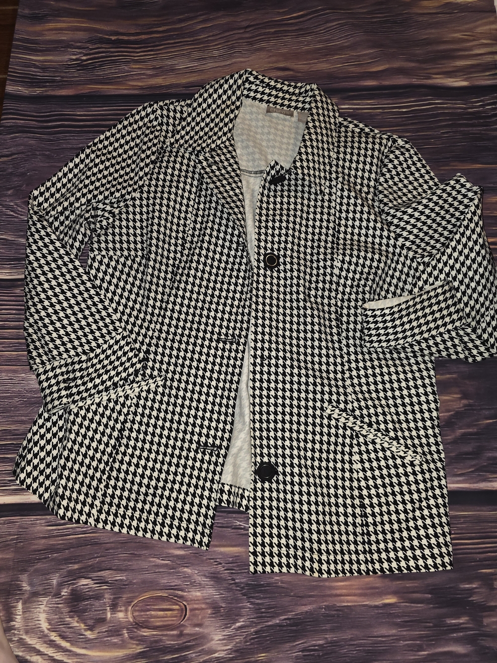 Chico's Black & White Houndstooth Blazer